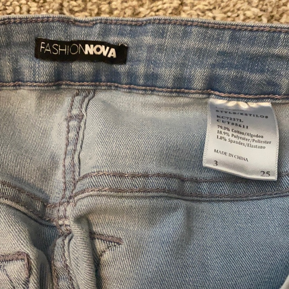 Jeans, size 25, Fashion Nova